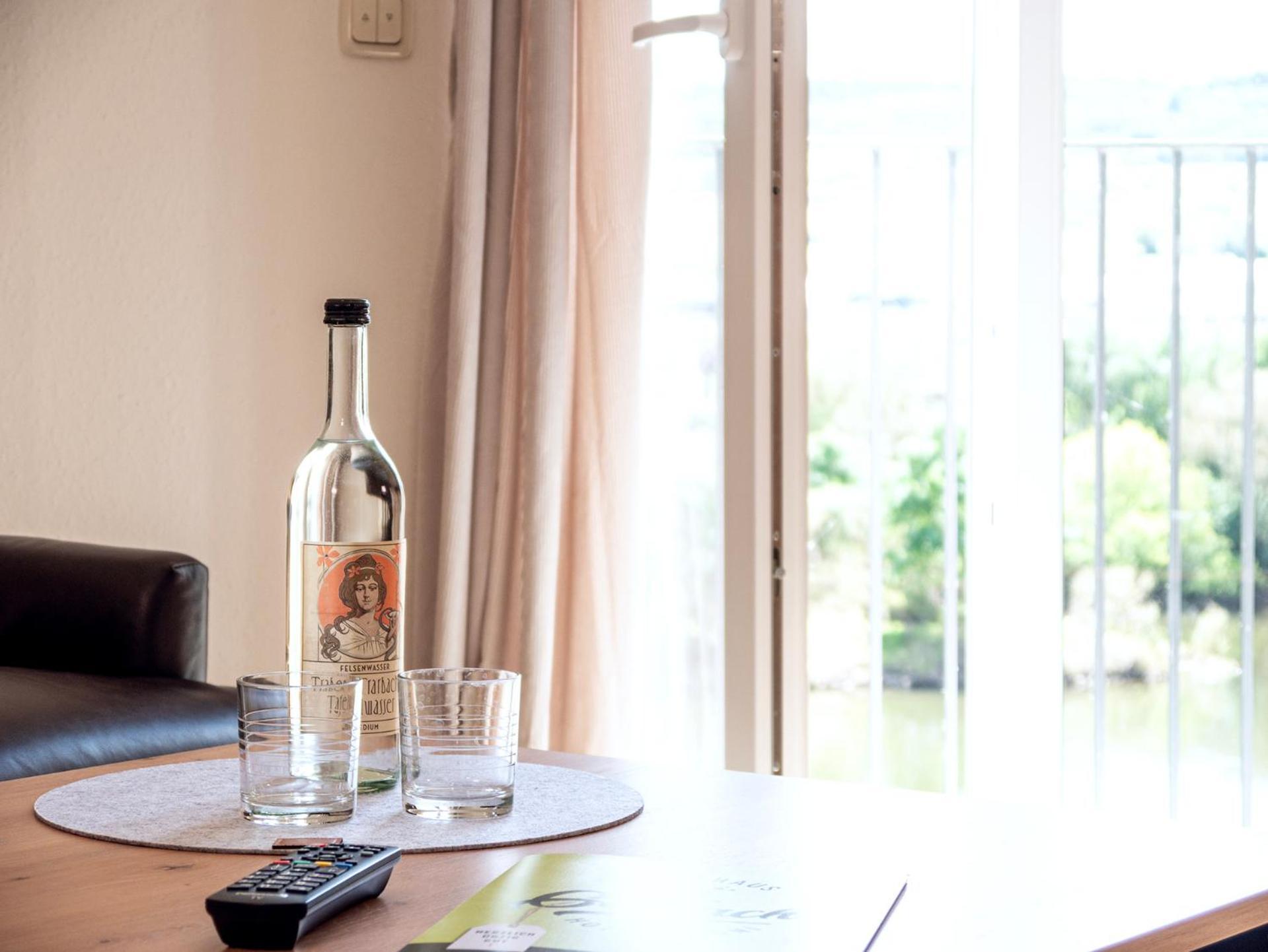 Weingut / Gaestehaus Gerlach Ürzig Esterno foto
